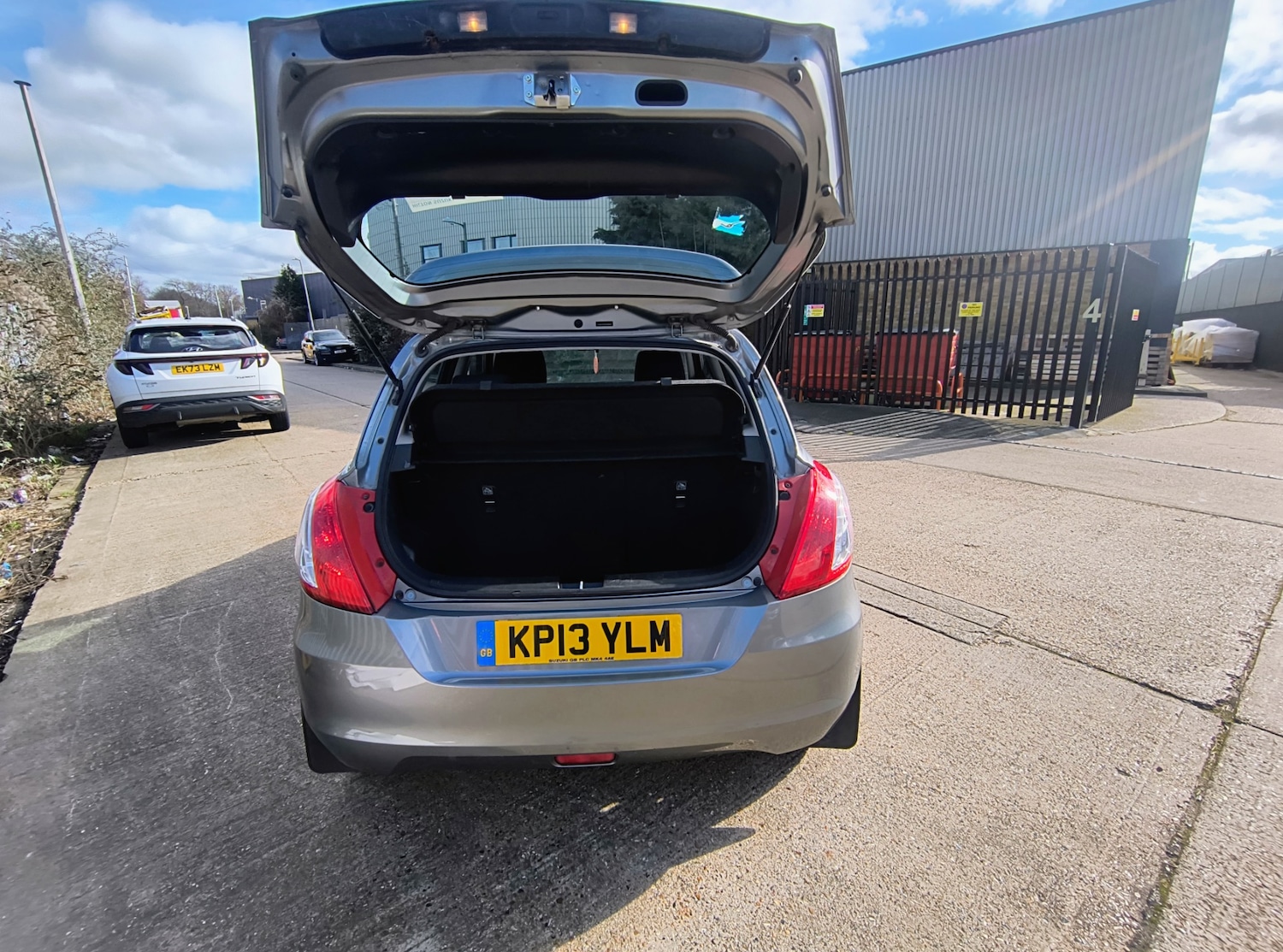 Used Suzuki Swift 2013 for sale - 77651196: Photo 7