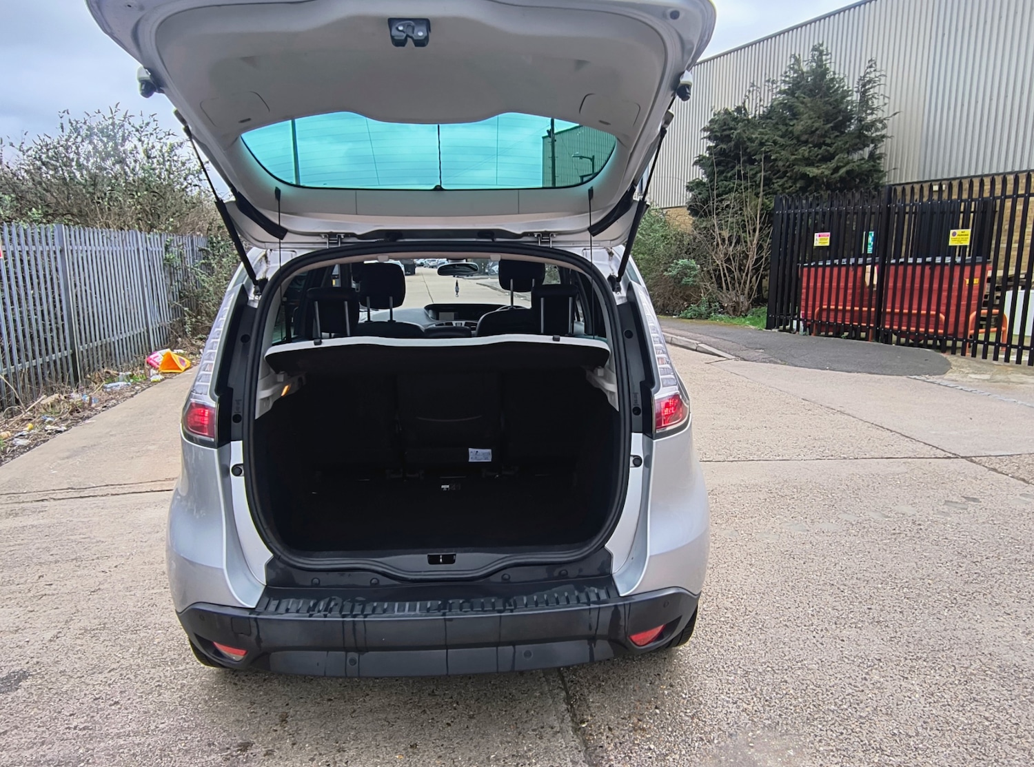 Used Renault Scenic 2015 for sale - 77529789: Photo 16