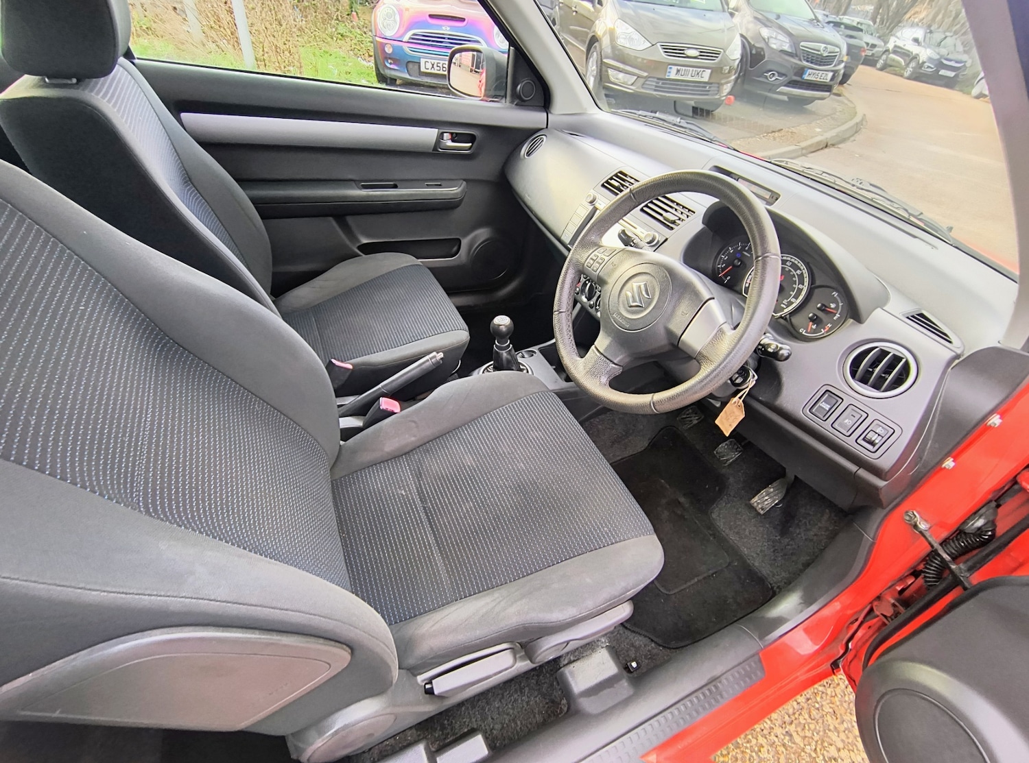 Used Suzuki Swift 2010 for sale - 77125694: Photo 11