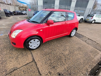 Used Suzuki Swift 2010 for sale - 77125694: Photo