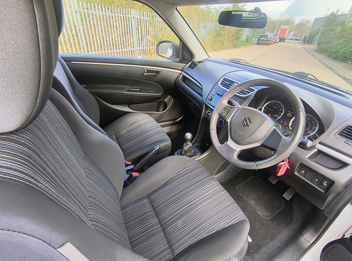 Used Suzuki Swift 2015 for sale - 78054403: Photo 13