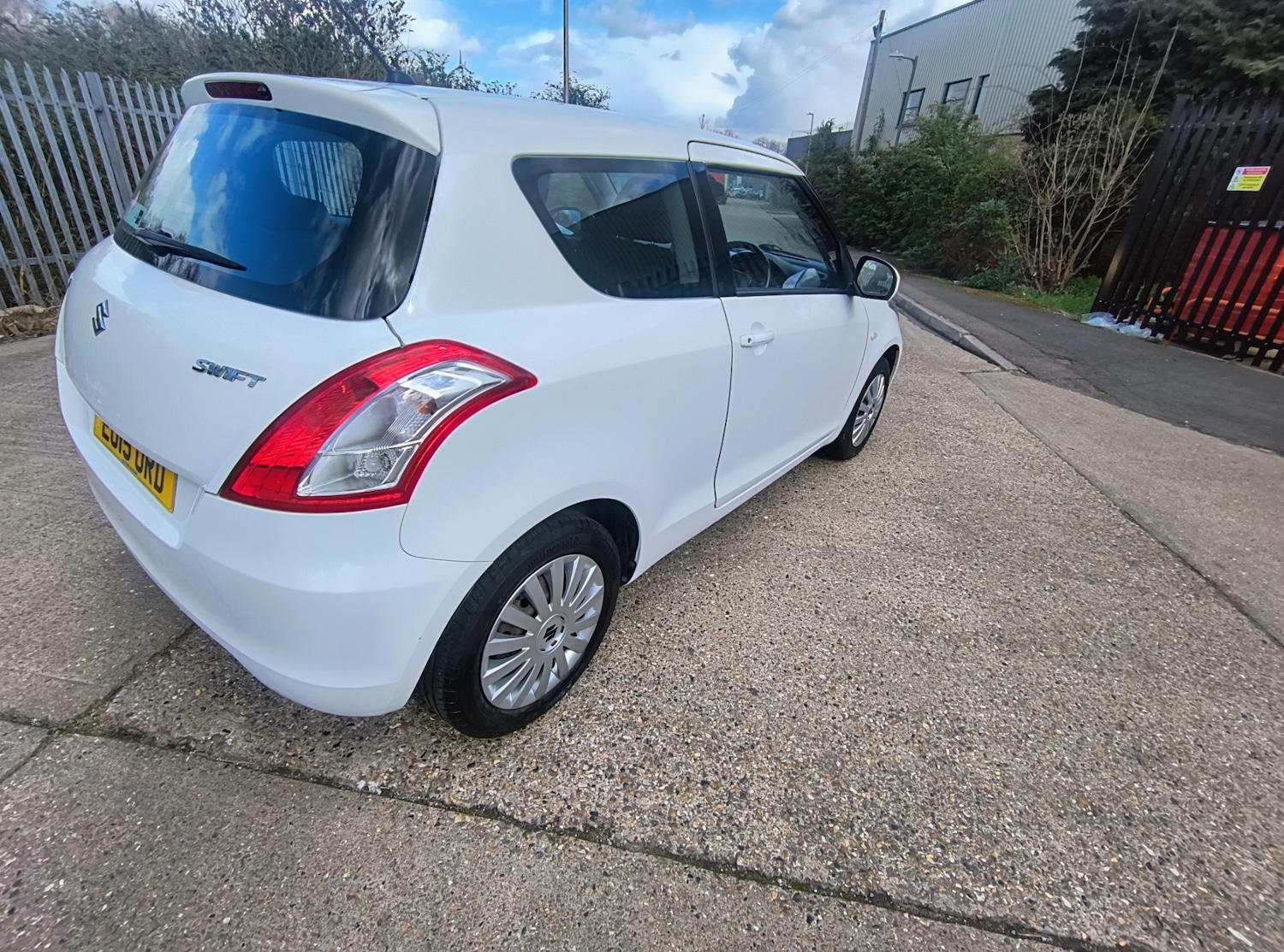 Used Suzuki Swift 2015 for sale - 78054403: Photo 9