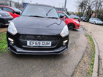 Used Suzuki Swift 2020 for sale - 76157512: Photo 3