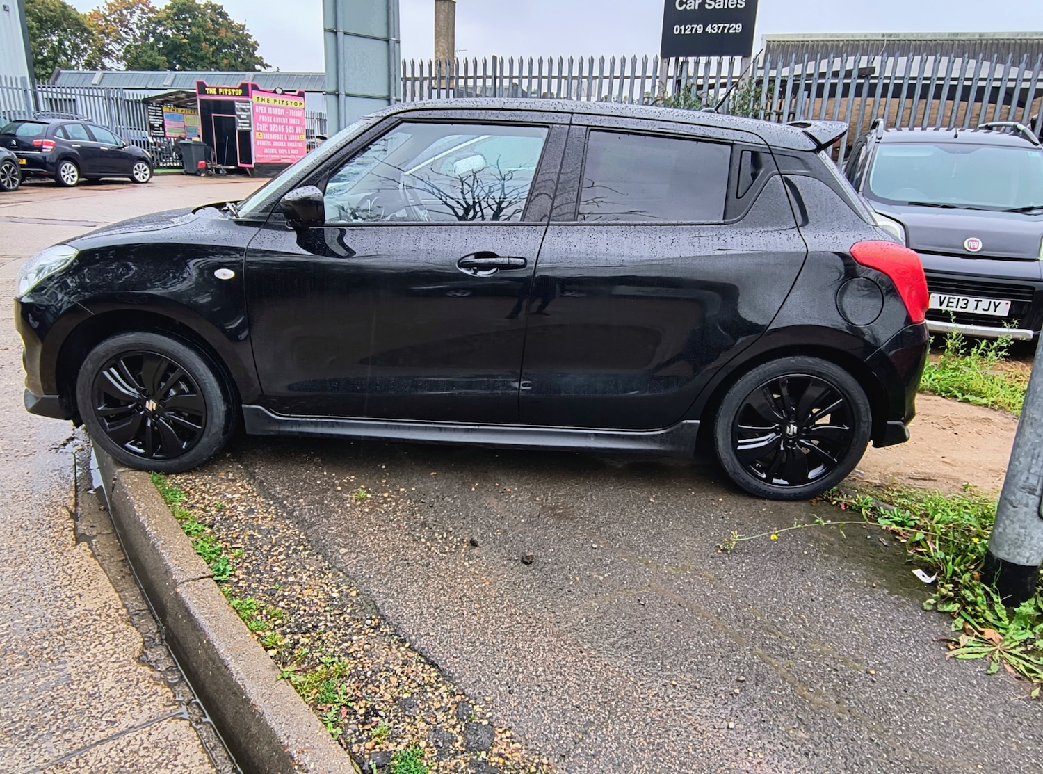 Used Suzuki Swift 2020 for sale - 76157512: Photo 4