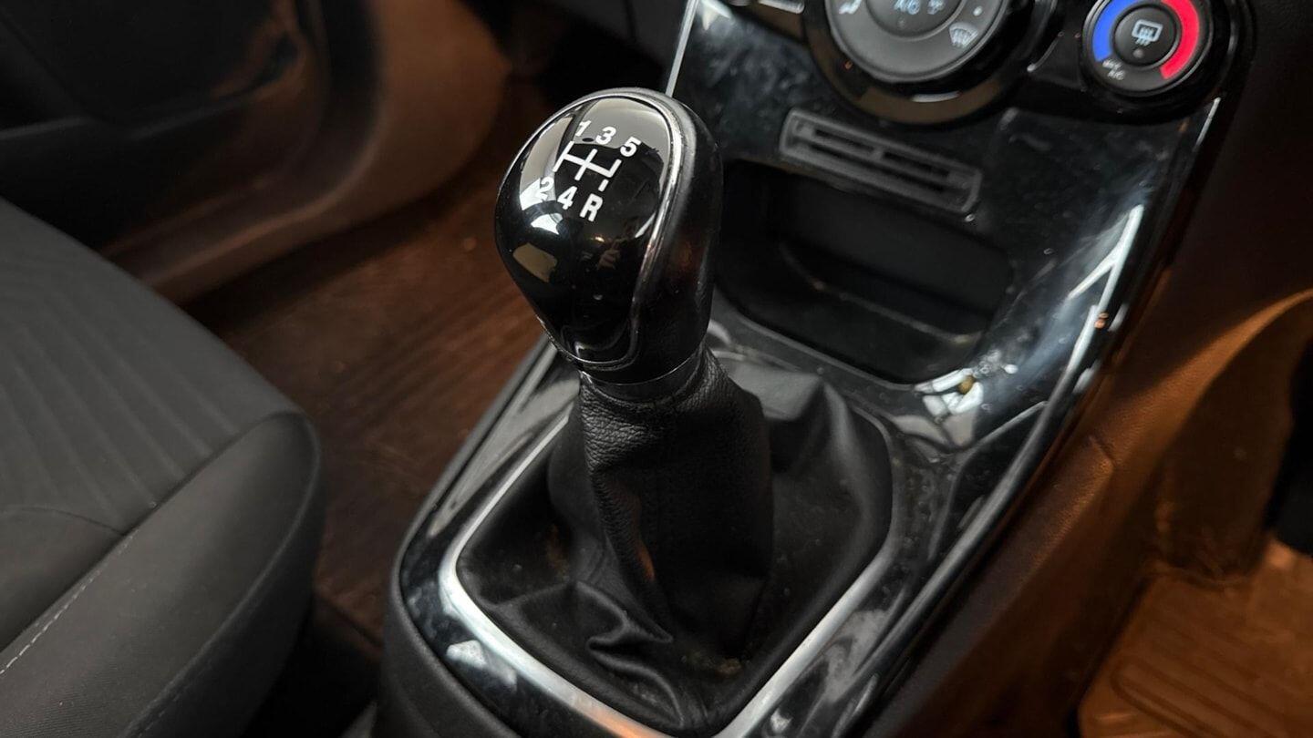 Used Ford Fiesta 2017 for sale - 76425633: Photo 14