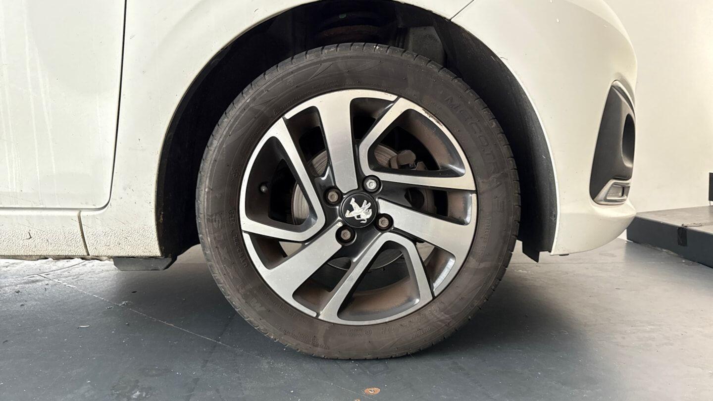 Used Peugeot 108 2014 for sale - 76349107: Photo 8