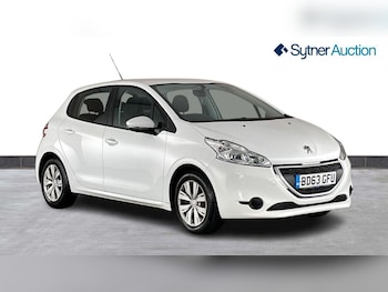 Peugeot - 208