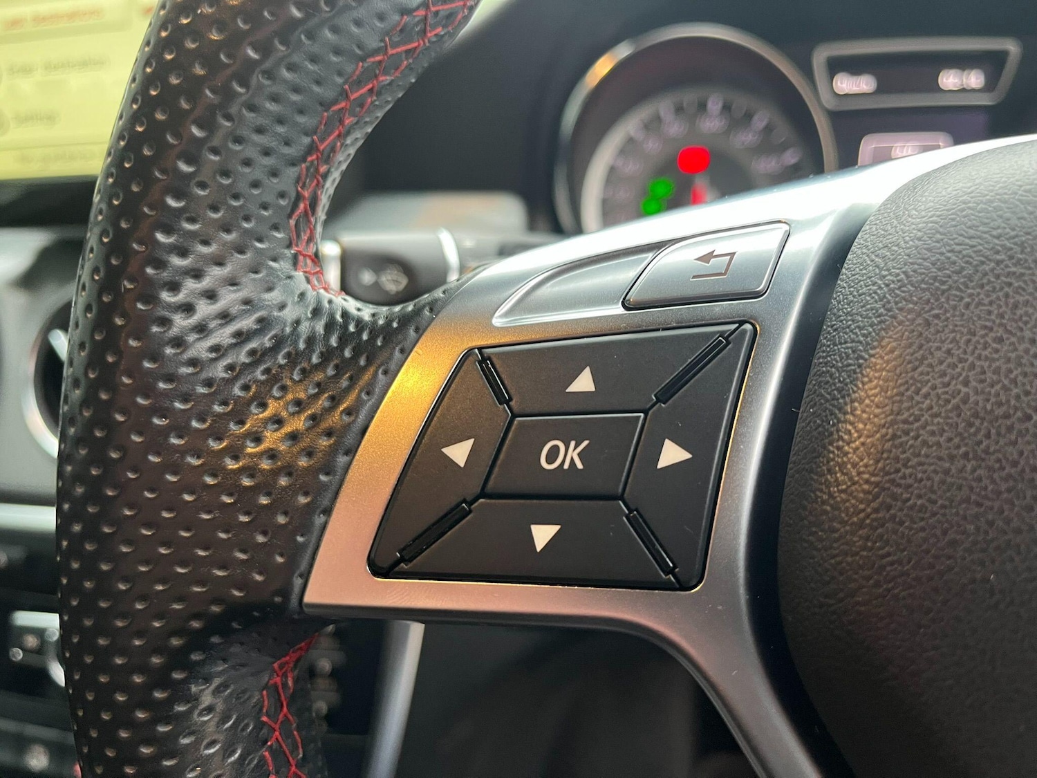 Used Mercedes-Benz GLA 2014 for sale - 76688708: Photo 19