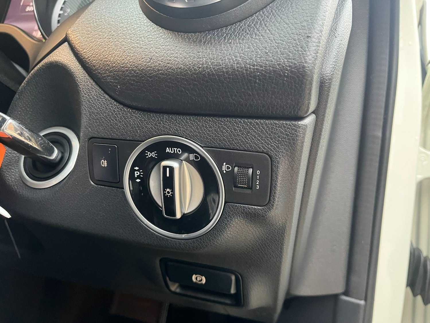 Used Mercedes-Benz GLA 2014 for sale - 76688708: Photo 21