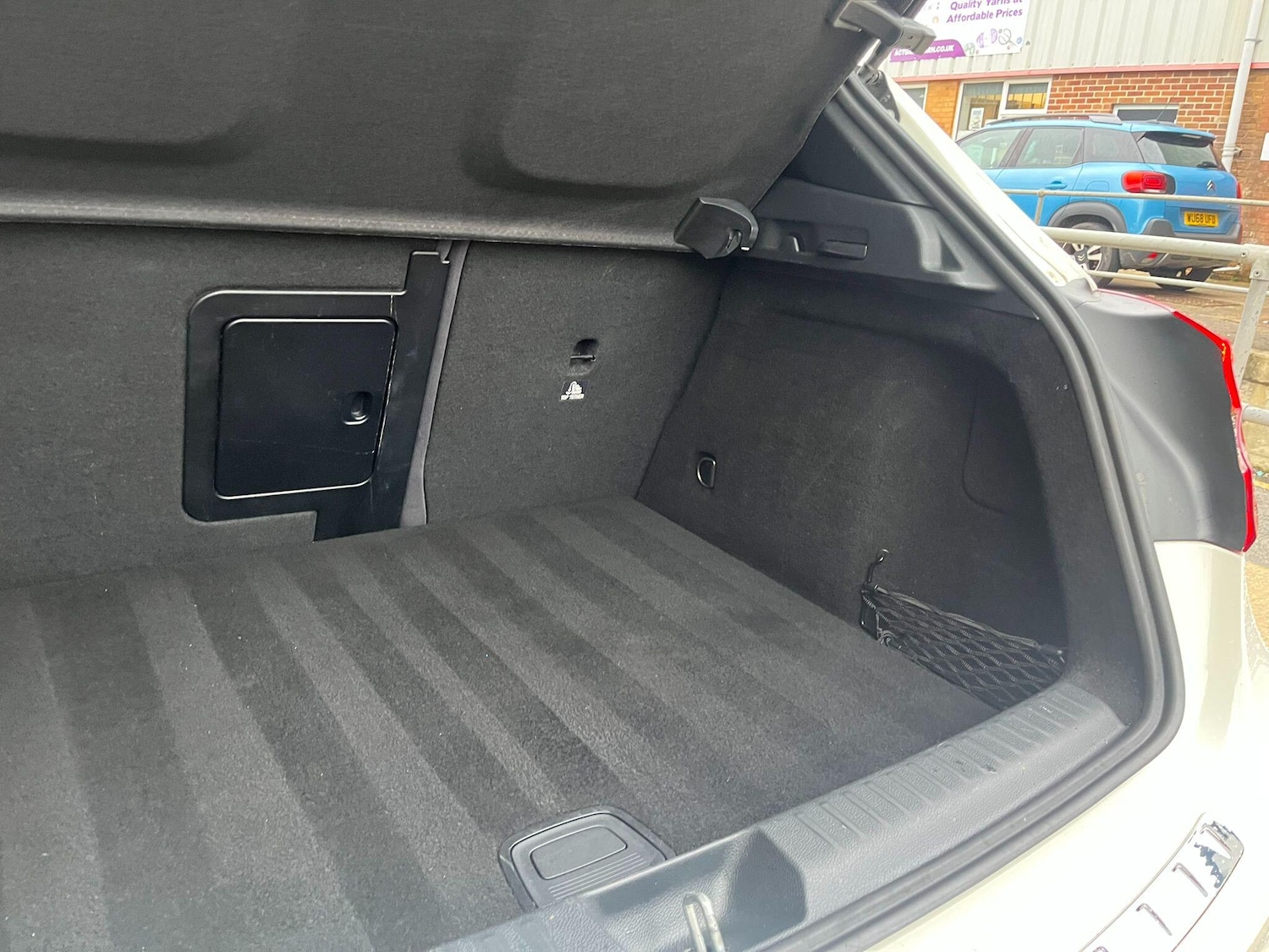 Used Mercedes-Benz GLA 2014 for sale - 76688708: Photo 34