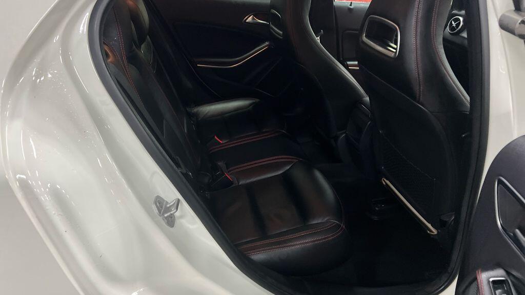 Used Mercedes-Benz GLA 2014 for sale - 76688708: Photo 8