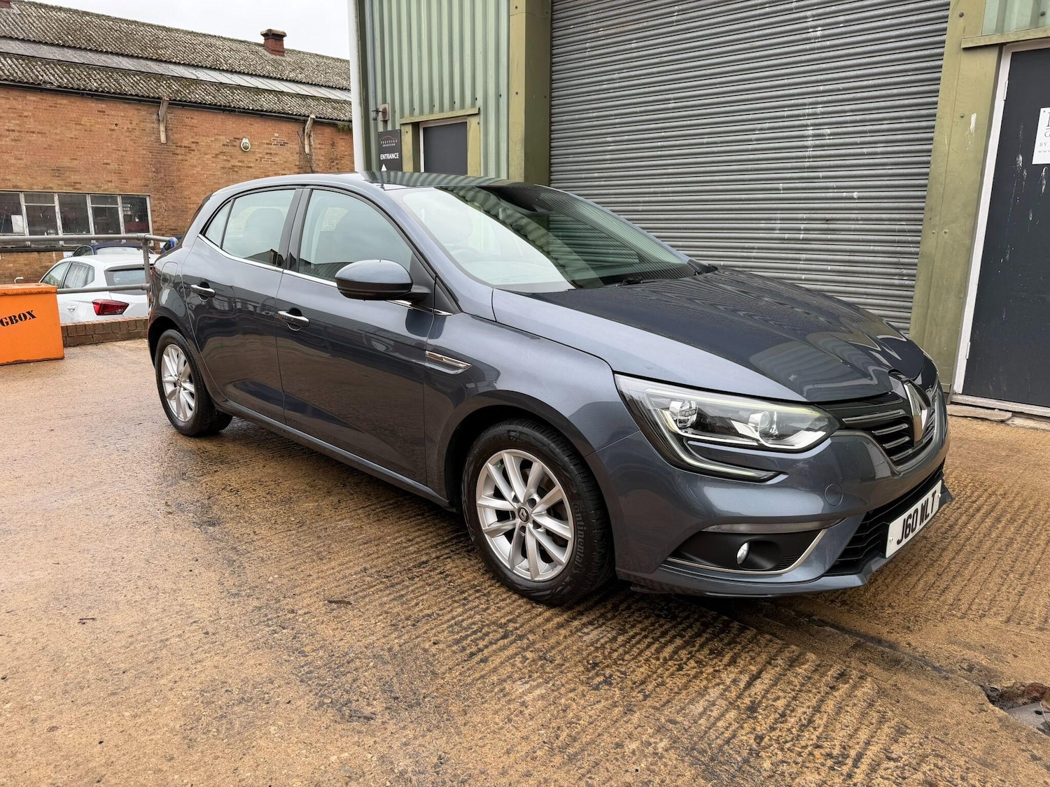 Used Renault Megane 2017 for sale - 76260019: Photo 1