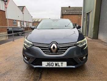 Used Renault Megane 2017 for sale - 76260019: Photo