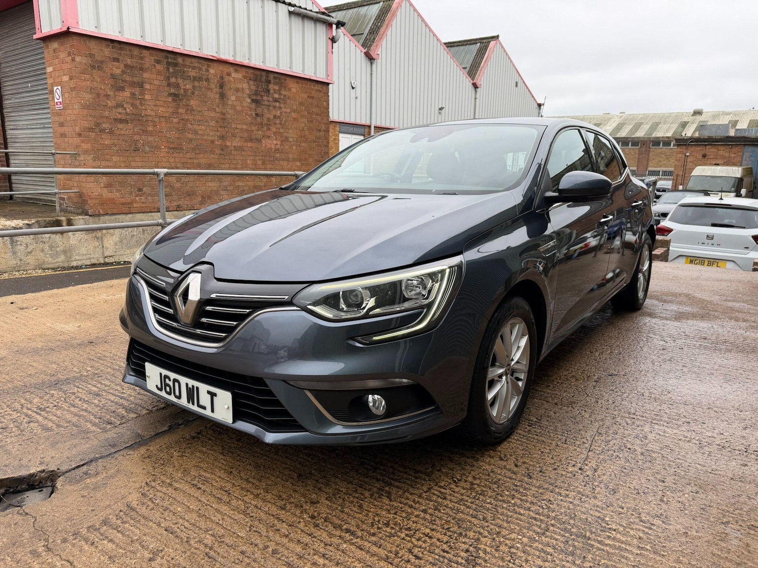 Used Renault Megane 2017 for sale - 76260019: Photo 6
