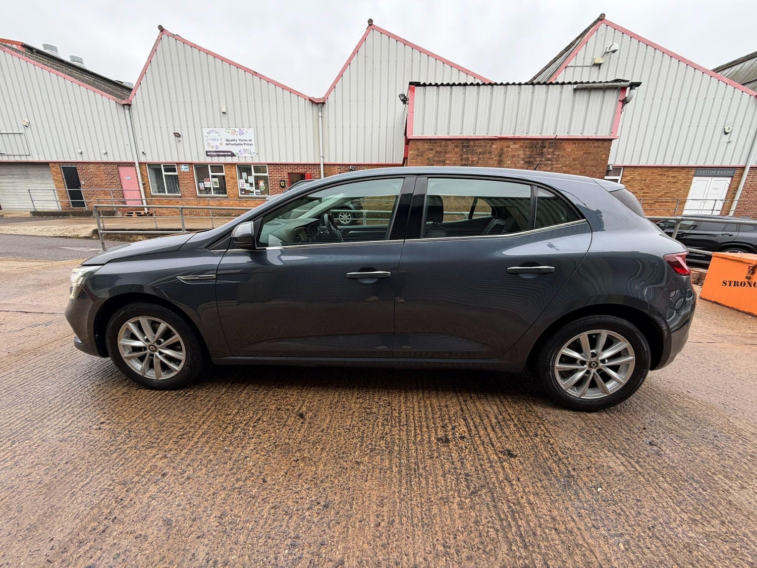 Used Renault Megane 2017 for sale - 76260019: Photo 8