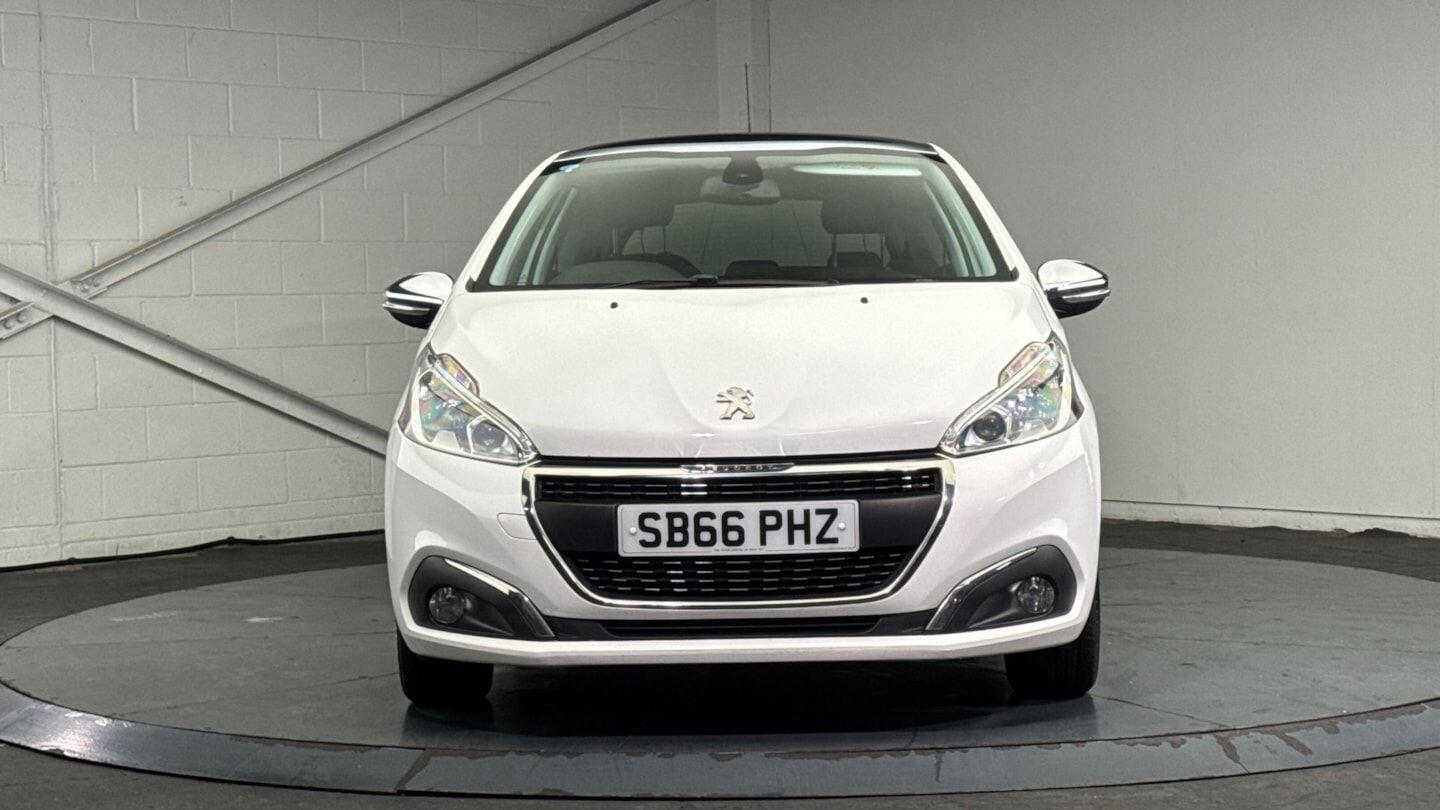 Used Peugeot 208 2016 for sale - 76166409: Photo 16
