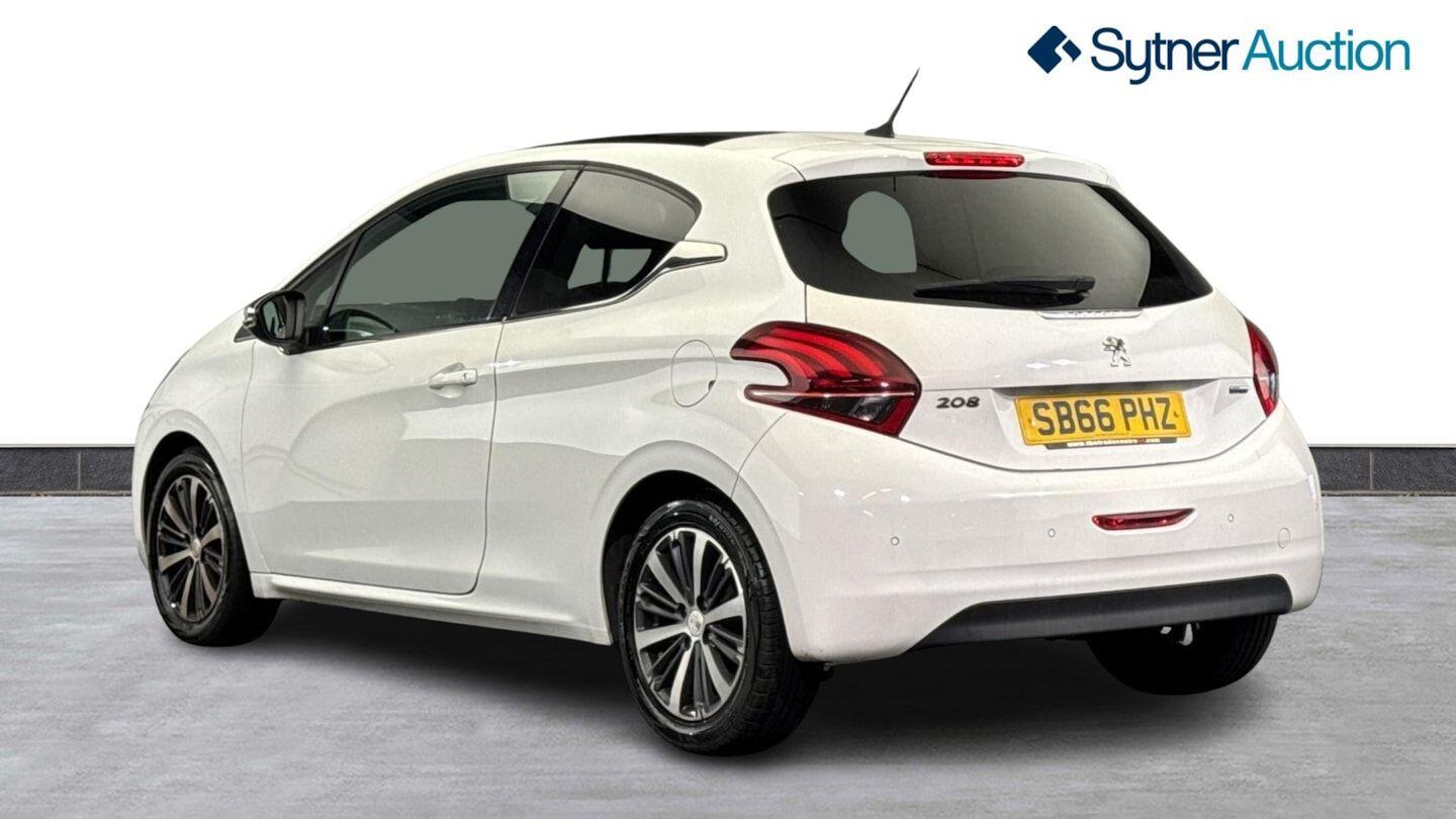 Used Peugeot 208 2016 for sale - 76166409: Photo 3