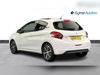 Used Peugeot 208 2016 for sale - 76166409: Photo 3