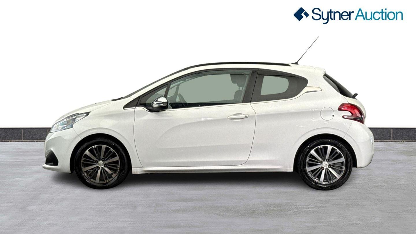 Used Peugeot 208 2016 for sale - 76166409: Photo 4