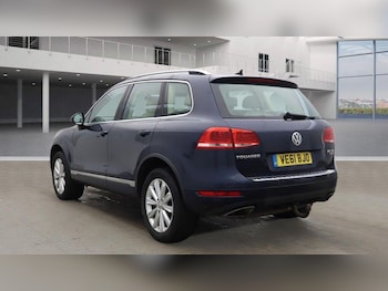 Used Volkswagen Touareg 2011 for sale - 77202773: Photo