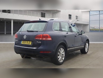 Used Volkswagen Touareg 2011 for sale - 77202773: Photo