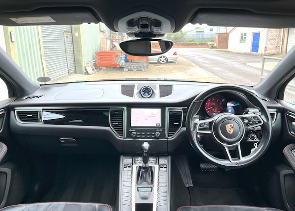 Used Porsche Macan 2018 for sale - 74336655: Photo 14