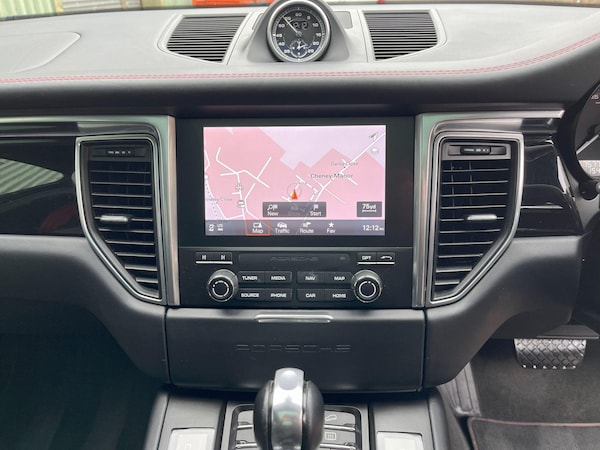 Used Porsche Macan 2018 for sale - 74336655: Photo 23