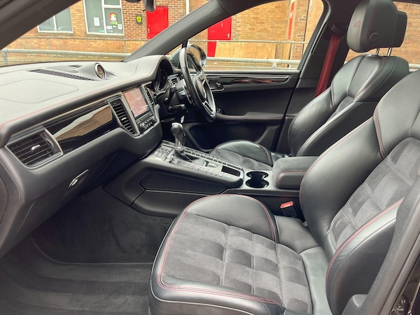 Used Porsche Macan 2018 for sale - 74336655: Photo 28