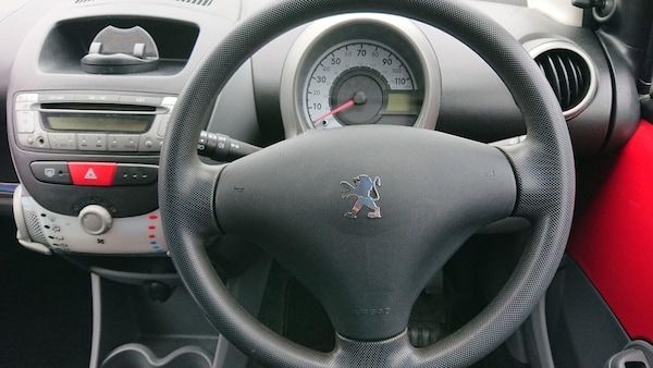Used Peugeot 107 2011 for sale - 76259219: Photo 11