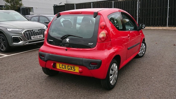 Used Peugeot 107 2011 for sale - 76259219: Photo 6