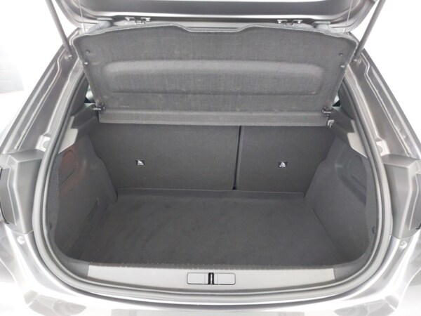 Used Peugeot 208 2022 for sale - 76226089: Photo 8