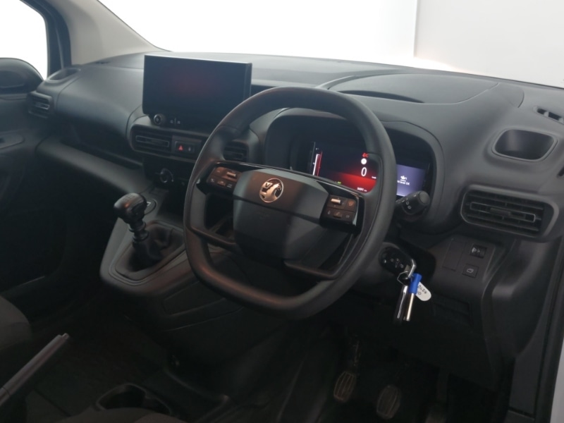 Used Vauxhall Combo 2024 for sale - 76358819: Photo 2