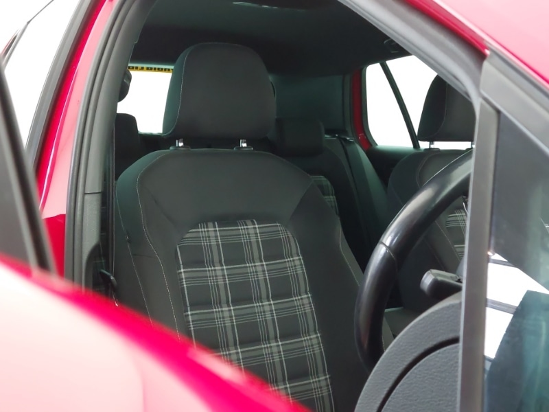 Used Volkswagen Golf 2018 for sale - 77827012: Photo 12