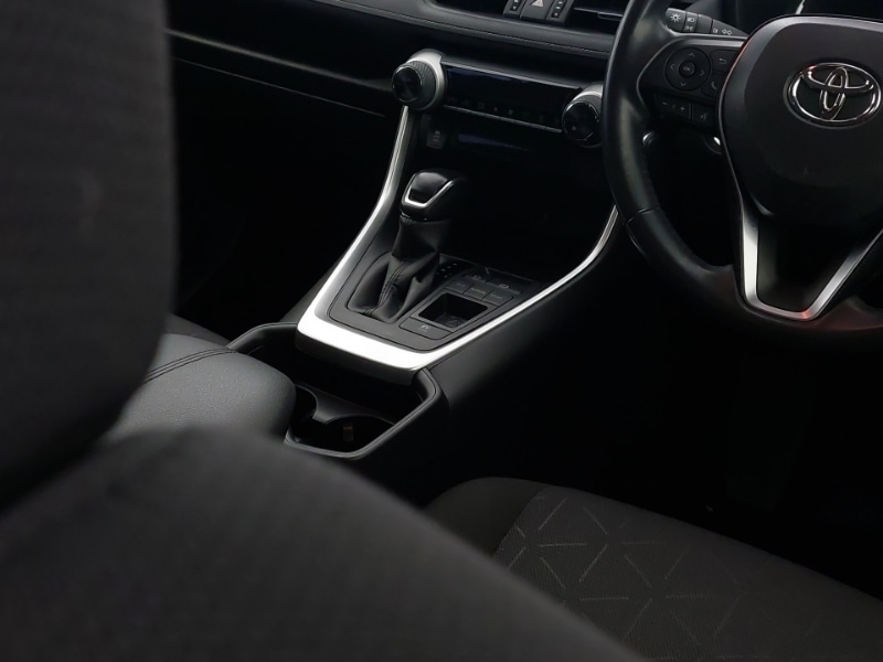 Used Toyota RAV4 2020 for sale - 77664107: Photo 11