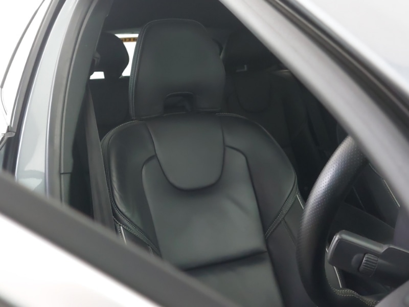 Used Volvo V40 2019 for sale - 77031881: Photo 12