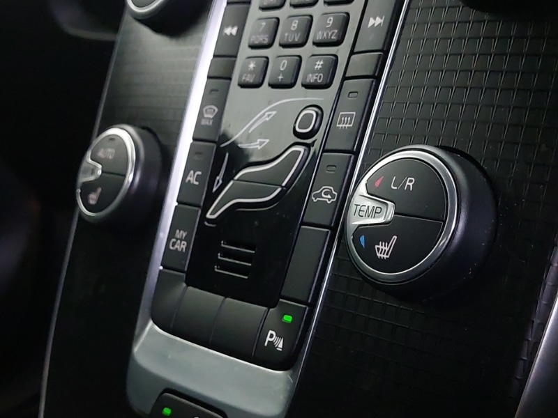 Used Volvo V40 2019 for sale - 77031881: Photo 15