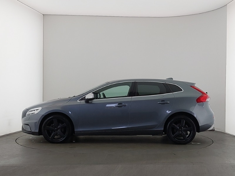Used Volvo V40 2019 for sale - 77031881: Photo 4