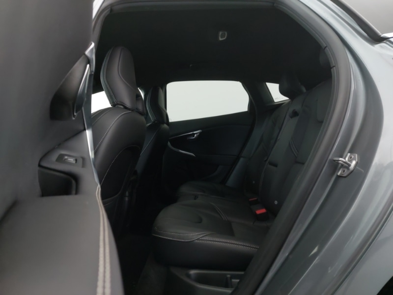 Used Volvo V40 2019 for sale - 77031881: Photo 6