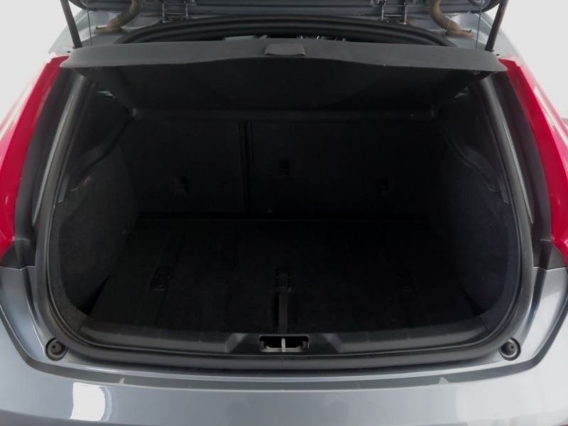 Used Volvo V40 2019 for sale - 77031881: Photo 8