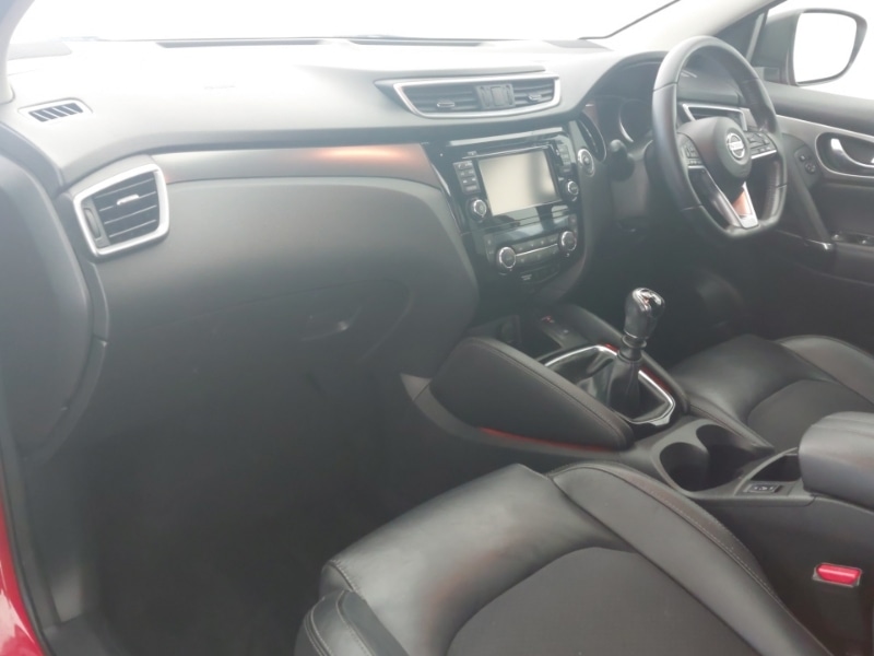 Used Nissan Qashqai 2017 for sale - 76602263: Photo 5