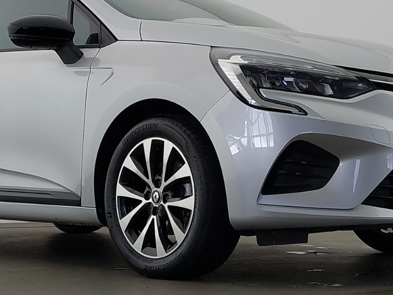 Used Renault Clio 2023 for sale - 77823154: Photo 9