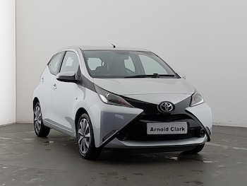 2017 - 1.0 VVT-i X-Play 5dr