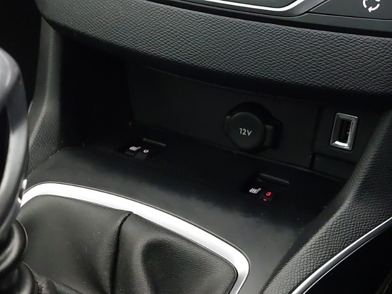 Used Peugeot 308 2017 for sale - 77568824: Photo 16