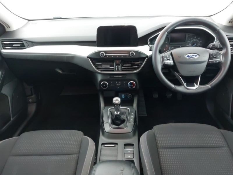 Used Ford Focus 2018 for sale - 77189807: Photo 2