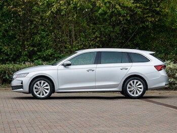 Used Skoda Octavia 2024 for sale - 76526399: Photo