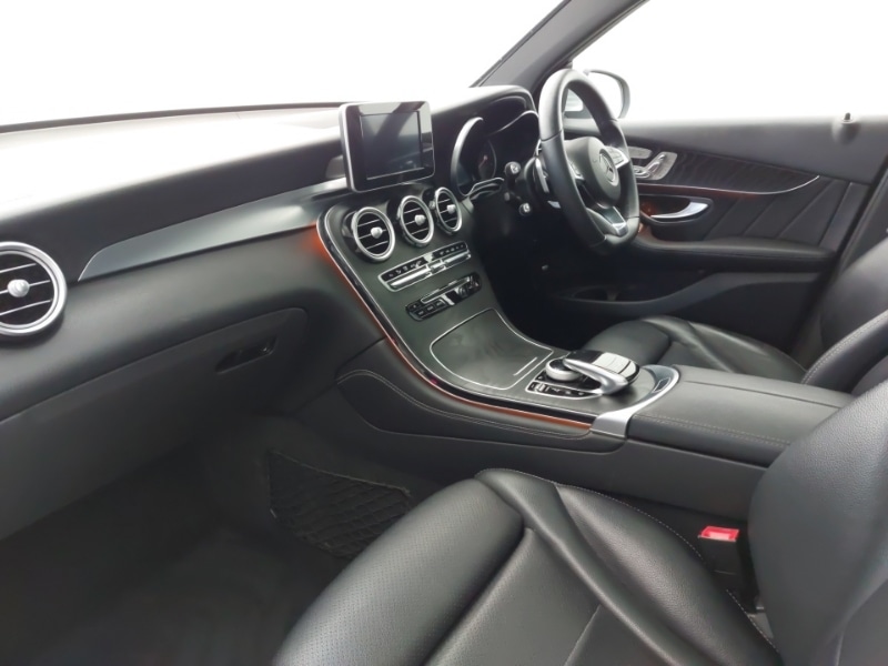 Used Mercedes-Benz GLC 2017 for sale - 76502205: Photo 5