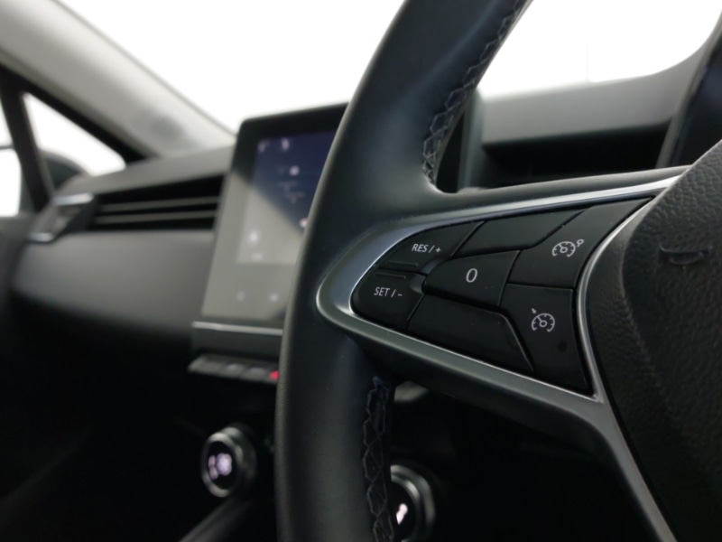 Used Renault Clio 2022 for sale - 77357992: Photo 13