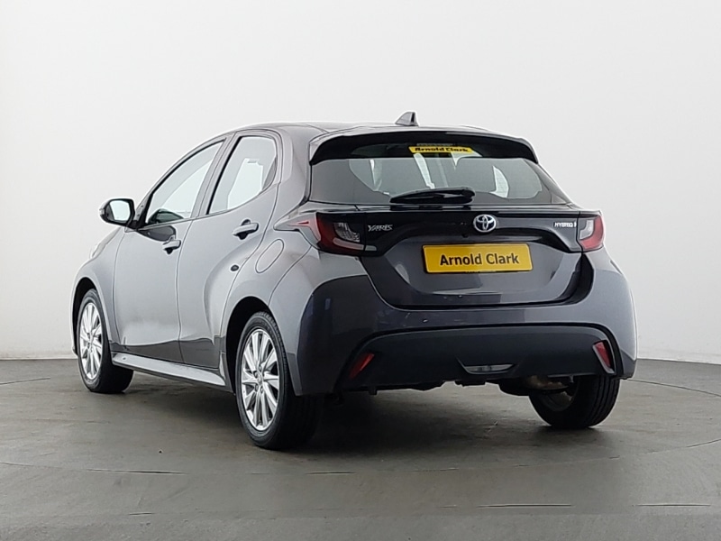 Used Toyota Yaris 2021 for sale - 76897647: Photo 3