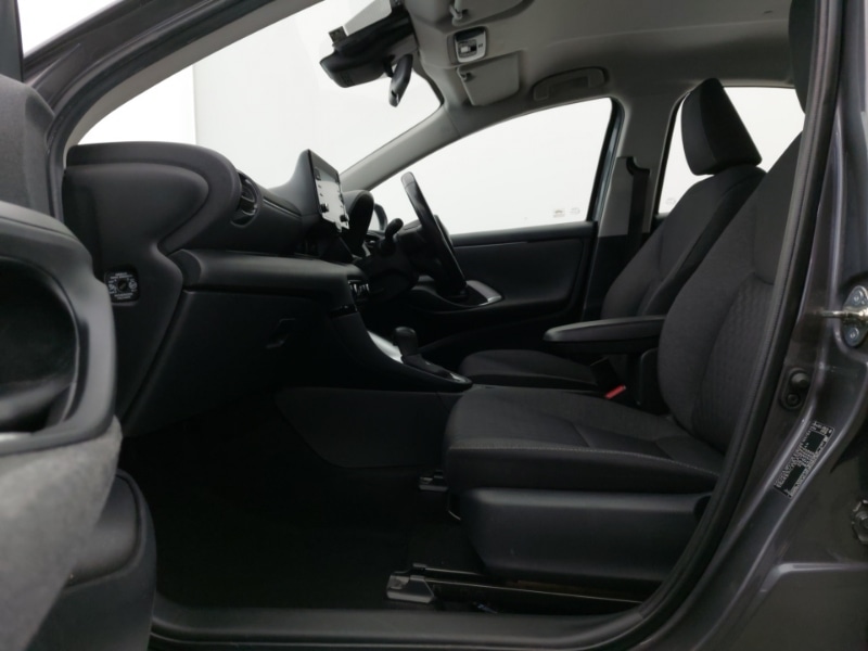 Used Toyota Yaris 2021 for sale - 76897647: Photo 5