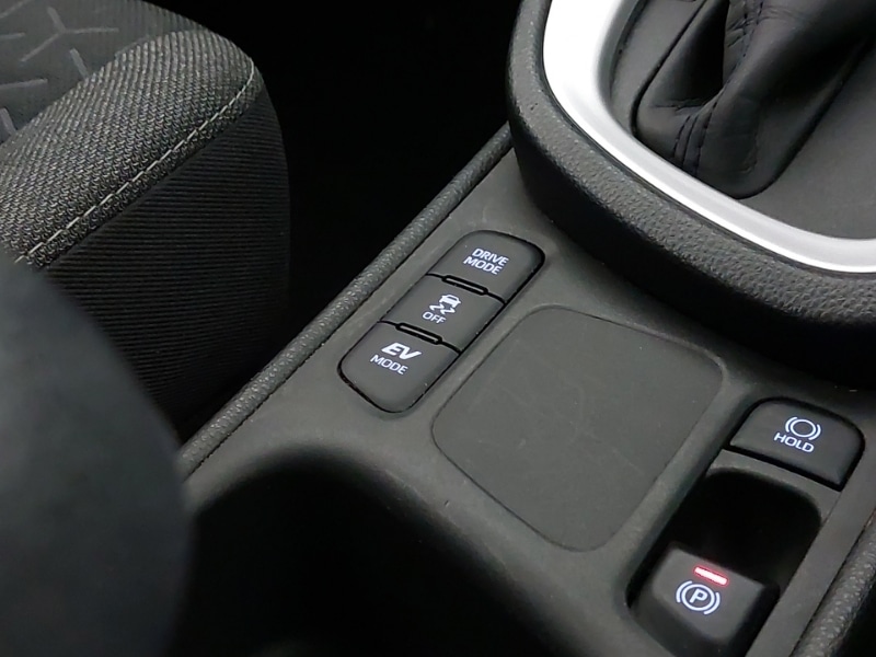 Used Toyota Yaris Cross 2022 for sale - 76683575: Photo 16